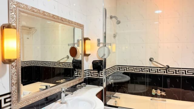 선데이 호텔 알 바르샤, 두바이, 몰 오브 더 에미리츠-디럭스룸, 킹사이즈침대 1개-14