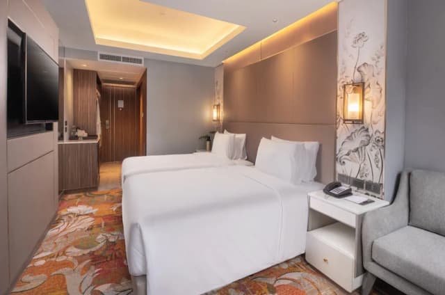 SAMALA Hotel Bangkok-Deluxe Twin Room-5