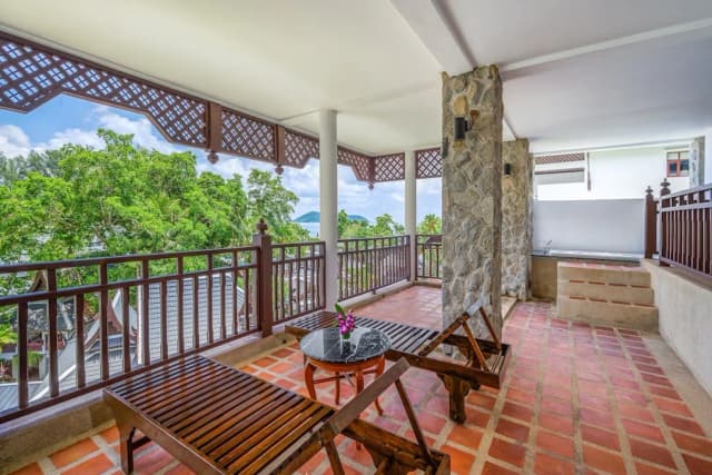 普吉塔灣海灘度假村及水療中心 - SHA Extra Plus 認證-Family 1 Bedroom Hillside Suite with Terrace Bathtub-11