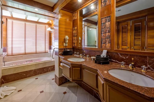 普吉塔灣海灘度假村及水療中心 - SHA Extra Plus 認證-Family 1 Bedroom Hillside Suite with Terrace Bathtub-17