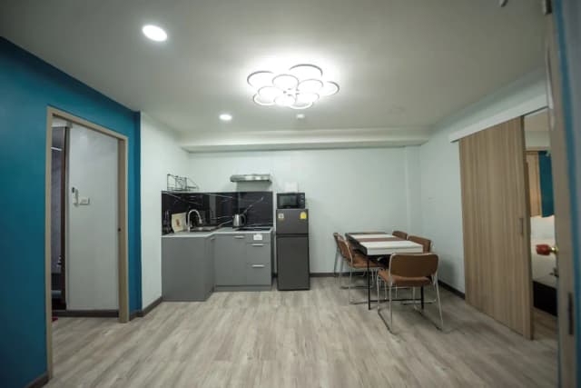 스카이링크 홈즈-디럭스 아파트-11