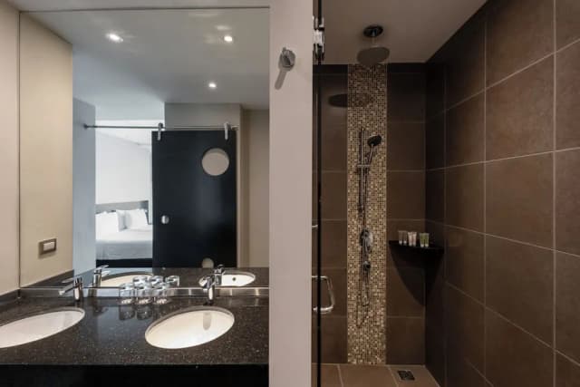 Siam@Siam Design Hotel Pattaya-Deluxe Triples 3 Singles-5