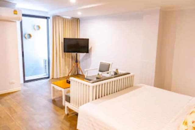 J Place Hotel-豪華客房-13