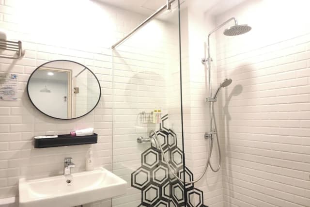 J Place Hotel-標準客房-13