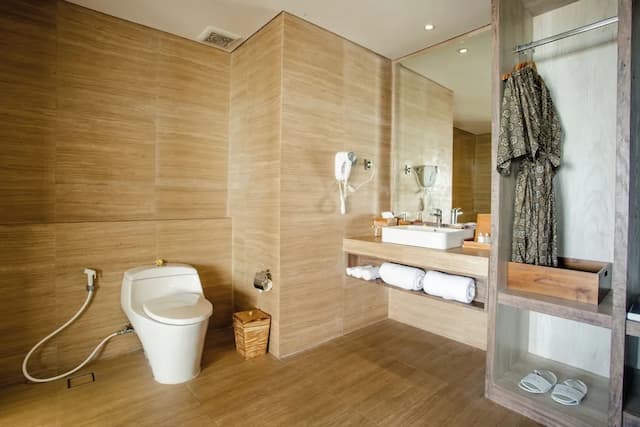 짐바란 베이 비치 리조트 & 스파-Legong Suite, Bathtub & Balcony-6