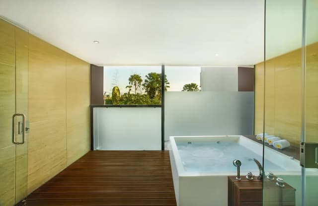 de Vins Sky Hotel Seminyak-Devin Suite Room-6