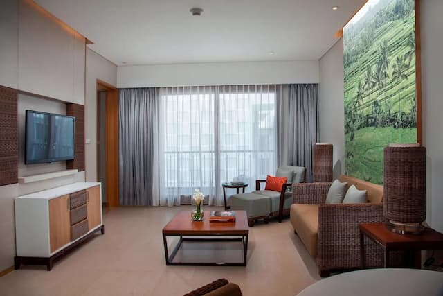 Courtyard By Marriott Bali Seminyak Resort-套房, 1 间卧室, 泳池景观 (Balcony)-8