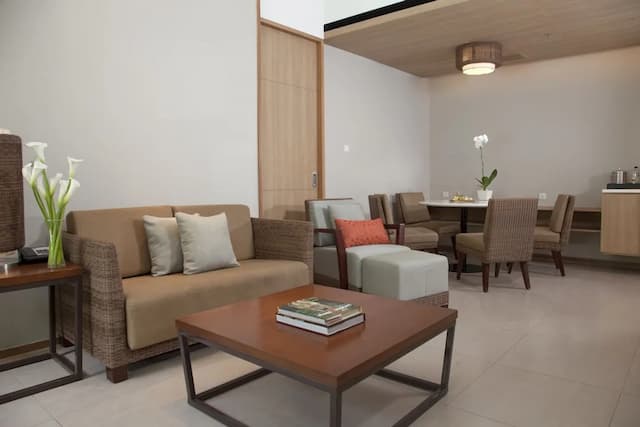 Courtyard By Marriott Bali Seminyak Resort-套房, 1 间卧室, 泳池景观 (Balcony)-5