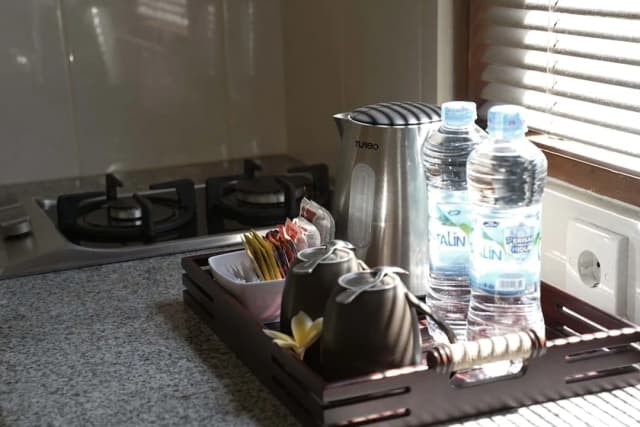 메데위 베이 리트리트-스튜디오 스위트, 수영장 전망-4