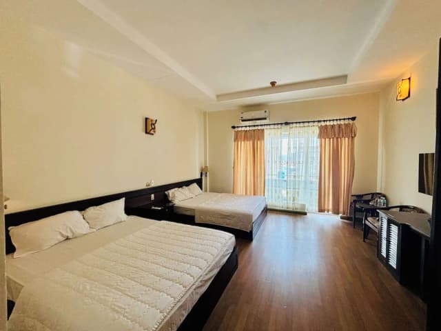 하이 아우 호텔-스탠다드 쿼드룸-1