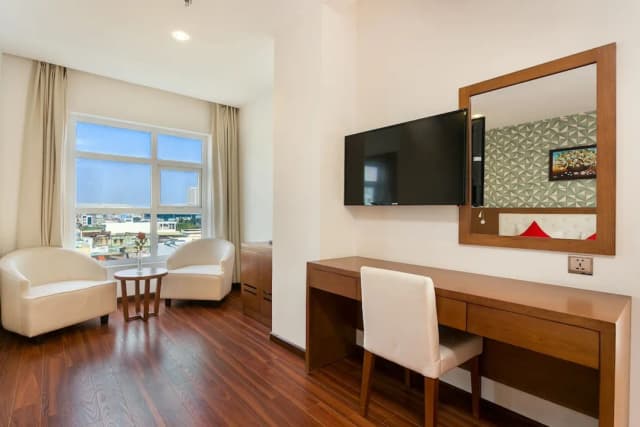 中心酒店-豪華雙人房-4