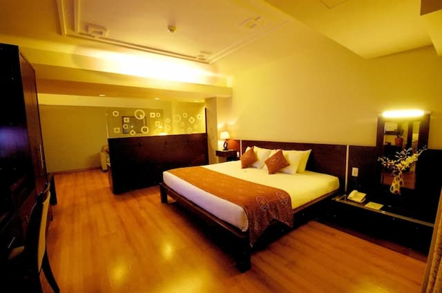 Asia Paradise Hotel-小型套房, 1 张大床, 城市景观-3