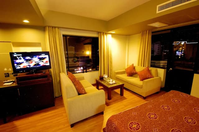 Asia Paradise Hotel-家庭房, 2 张双人床, 城市景观-6