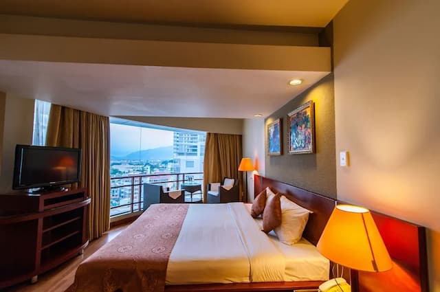 Asia Paradise Hotel-华丽双人房, 1 张大床, 城市景观-1