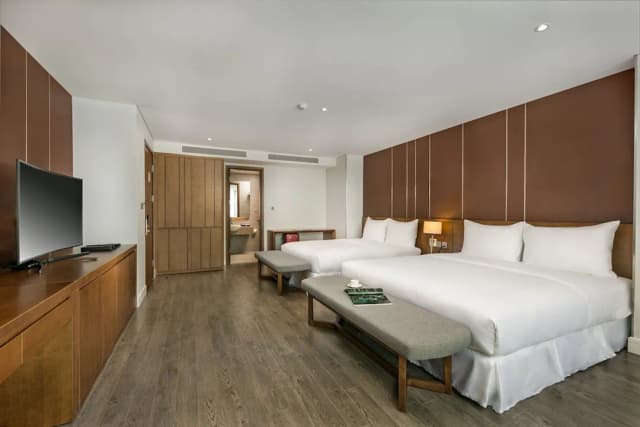 アヴォラ ブティック ホテル-ファミリー トリプルルーム バルコニー シティビュー-3