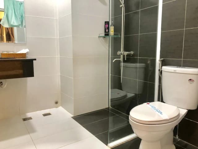 Victory Airport Hotel-Superior Quadruple Room, Multiple Beds, Ensuite-5