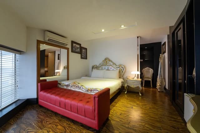 The White Hotel 8A Thai Van Lung-Suite, City View-2