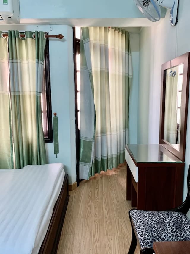 Thien Phuc Hotel-Standard Double Room-6