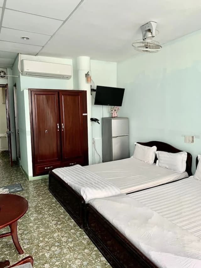 Thien Phuc Hotel-Quadruple Room-2