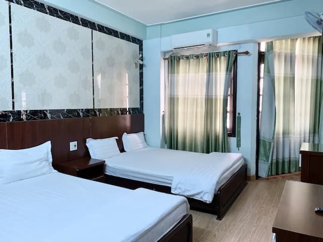 Thien Phuc Hotel-Quadruple Room-4