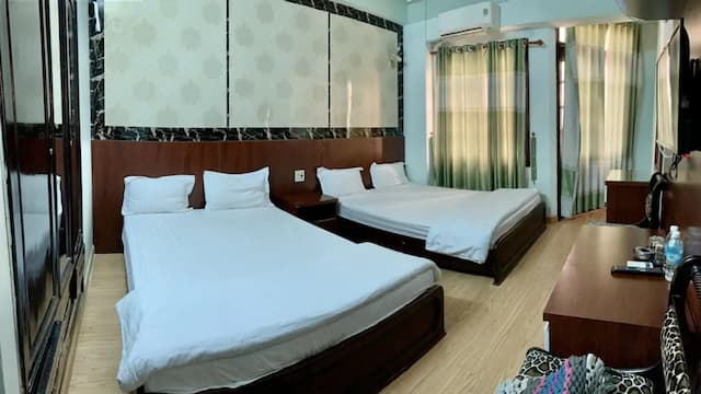 Thien Phuc Hotel-Quadruple Room-1