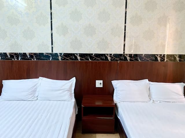 Thien Phuc Hotel-Quadruple Room-5