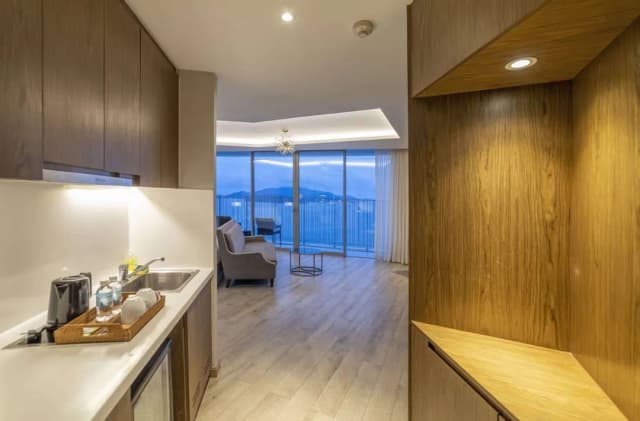 Panorama Beachfront Nha Trang by LYN Condotel-尊贵开间, 浴缸, 海景-5