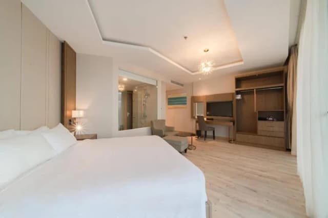 パノラマ ニャチャン セントラル コンドテル-エグゼクティブ ダブルルーム 浴槽-5