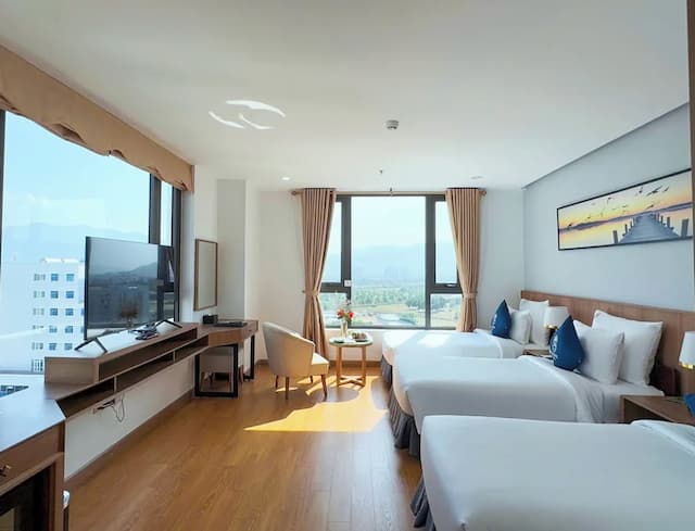 Sea Soul Hotel-Deluxe Triple Room-1