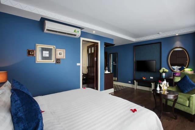 歐藝廊高級水療酒店-Premier Suite Old Quarter View Free 02 Minibar Items, 04 Laundry Items Per Stay-2