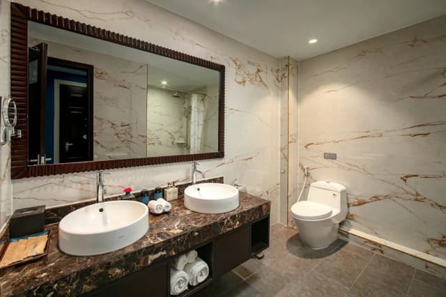 歐藝廊高級水療酒店-Royal Suite with Balcony Free 02 Minibar Items, 04 Laundry Items Per Stay-6