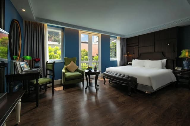 歐藝廊高級水療酒店-Royal Suite with City View Free 02 Minibar Items, 04 Laundry Items Per Stay-5