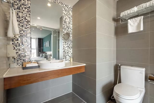 ロイヤル ロータス ホテル ダナン-Deluxe Room - Sea View or City View-9