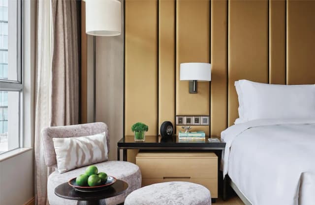 New World Saigon Hotel-Premier Room, 1 King Bed-2