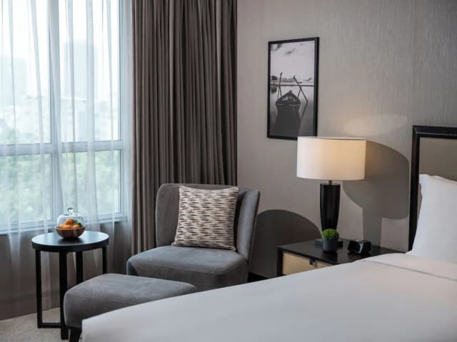 New World Saigon Hotel-Premier Twin Room-4