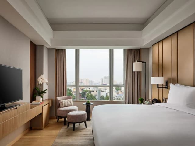 New World Saigon Hotel-Executive Suite, 1 King Bed-5