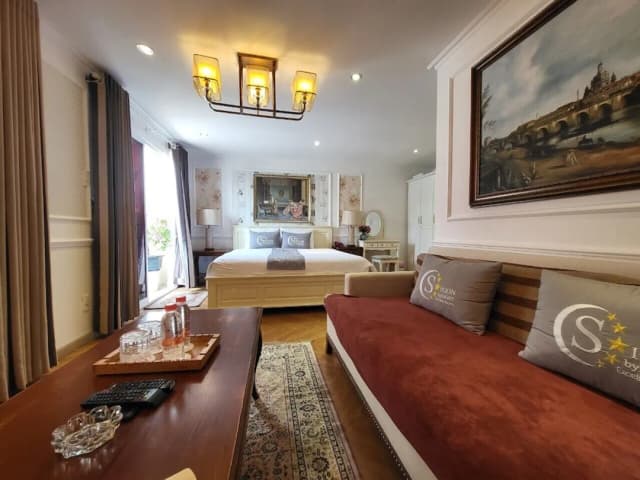 西貢夜晚豪華飯店-尊榮套房-4