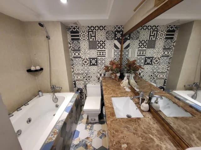 西貢夜晚豪華飯店-家庭套房-17