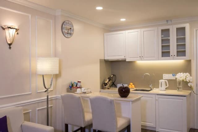 西貢夜晚豪華飯店-家庭套房-6