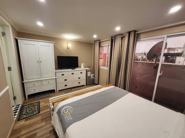 西貢夜晚豪華飯店-豪華客房, 陽台-4