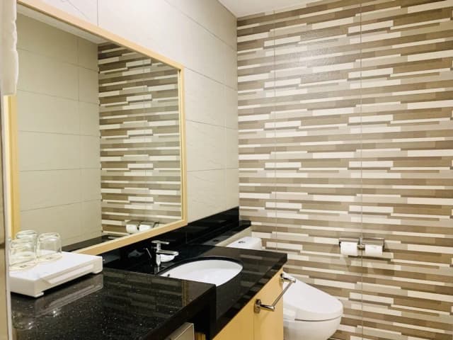 Roygent Parks Hanoi-标准房, 1 张大床 (Residential)-6