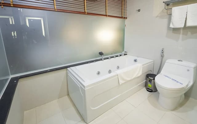 ロータス サイゴン ホテル-Executive Suite City View-9