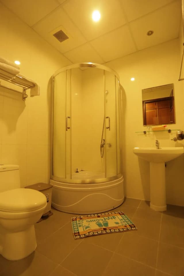 Golden Sea Hotel Nha Trang-Family Twin Room, 2 Queen Beds, City View-5