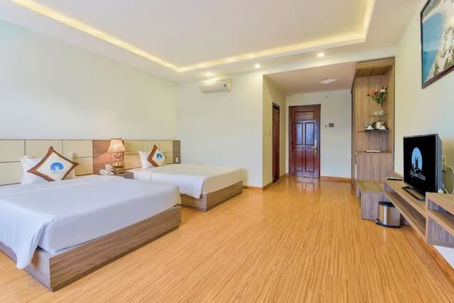 Sky Beach D20 Nha Trang Hotel-Deluxe Double or Twin Room, 1 Bedroom, City View-4