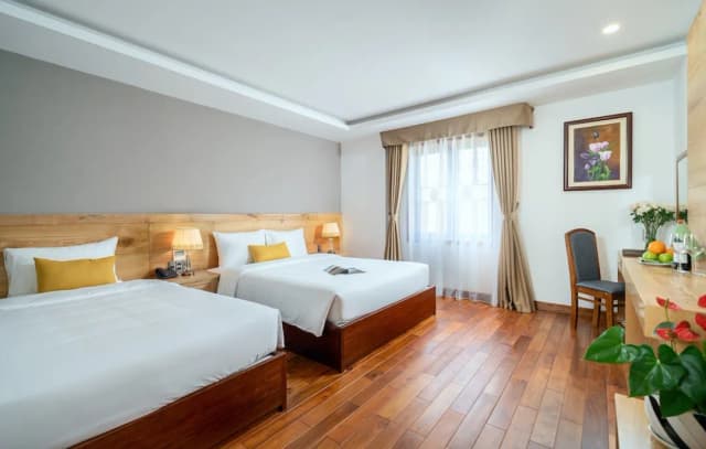 서니 오션 호텔 & 스파-패밀리룸, 욕조, 시내 전망-2