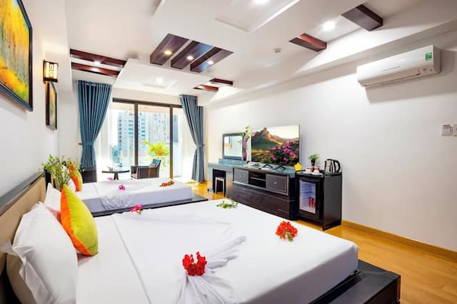 The Summer Hotel-Family Quadruple Room, Balcony, City View-1