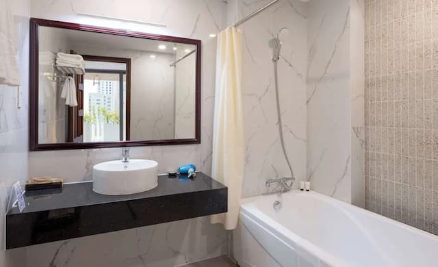 The Summer Hotel-Family Quadruple Room, Balcony, City View-8