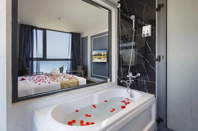 Ruby Luxury Hotel-Luxury Double Room, Ocean View-9