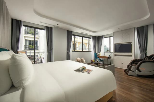 May De Ville Lakeside Hotel-特级开间套房, 阳台-8