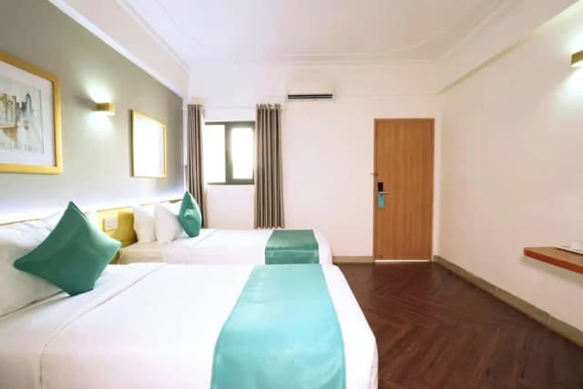 Happy Life Green Hotel-Premium Deluxe with Window-1